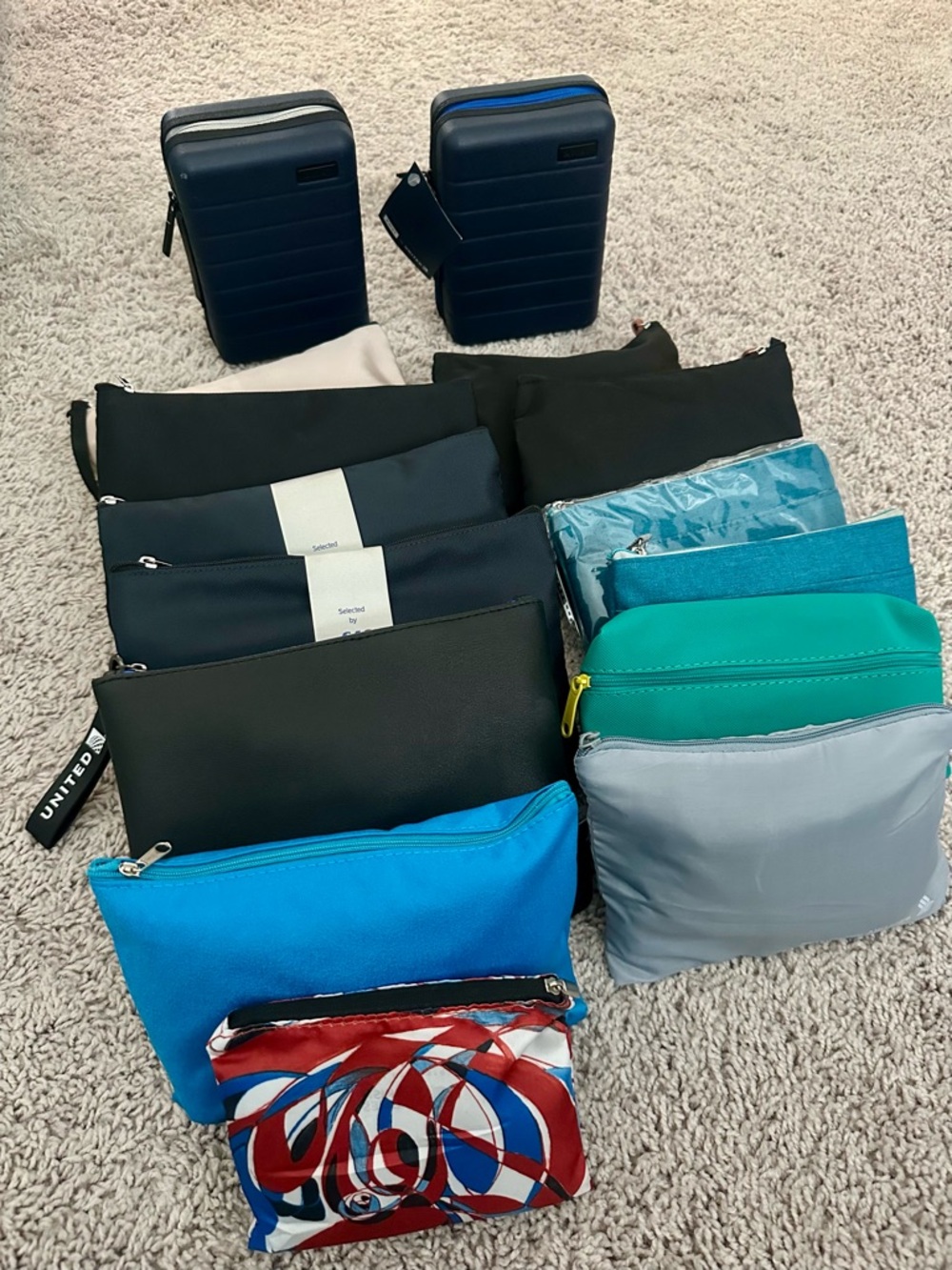 15 Business Class Amenity Kits from United, Singapore Airlines, Turkish +++